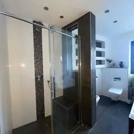 公寓 Near Frankfurt +32 Pinball, Arcade, Billiard,dart *