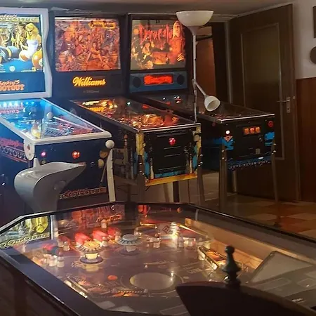 Near Frankfurt +32 Pinball, Arcade, Billiard,dart *