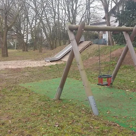 Near Frankfurt +32 Pinball, Arcade, Billiard,dart 公寓