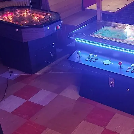 Near Frankfurt +32 Pinball, Arcade, Billiard,dart 哈特斯海姆